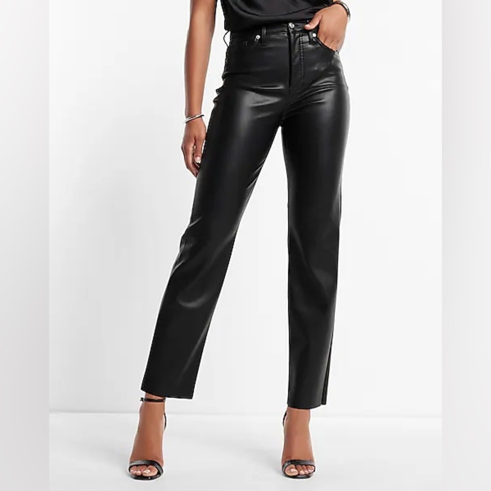 Super High Waisted Faux Leather Modern Straight Pant 10 short